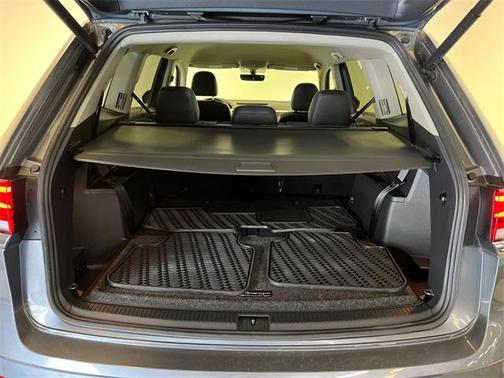 2022 Volkswagen Atlas 3.6L SE w/Technology