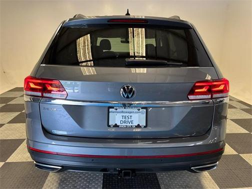 2022 Volkswagen Atlas 3.6L SE w/Technology