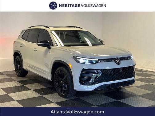 2026 Volkswagen Tiguan 2.0T SE R-Line Black