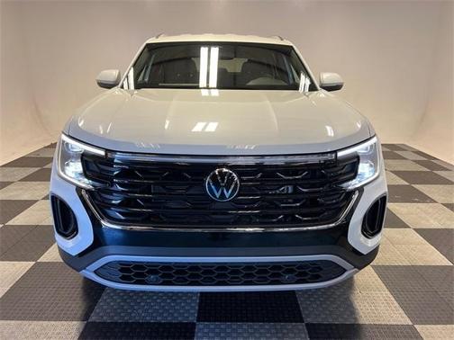2026 Volkswagen Atlas Cross Sport 2.0T SE