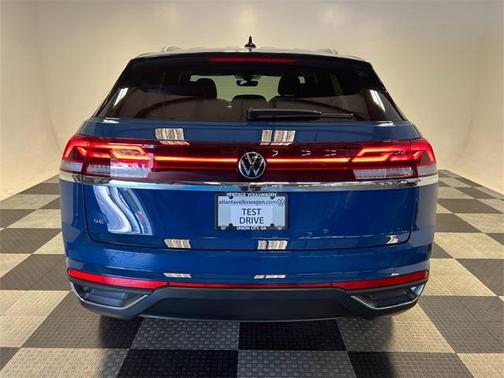 2026 Volkswagen Atlas Cross Sport 2.0T SE