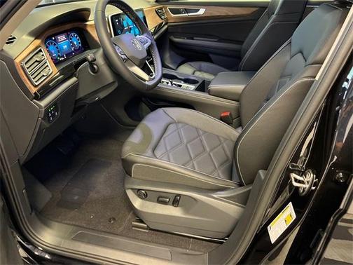 2025 Volkswagen Atlas 2.0T SE