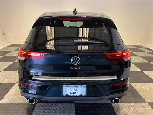 2025 Volkswagen Golf GTI 2.0T SE