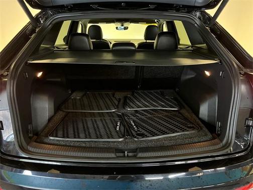 2021 Volkswagen Atlas Cross Sport 3.6L V6 SE w/Technology R-Line