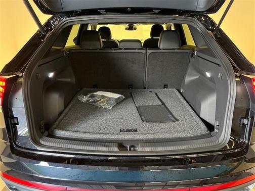 2026 Volkswagen Atlas Cross Sport 2.0T SE