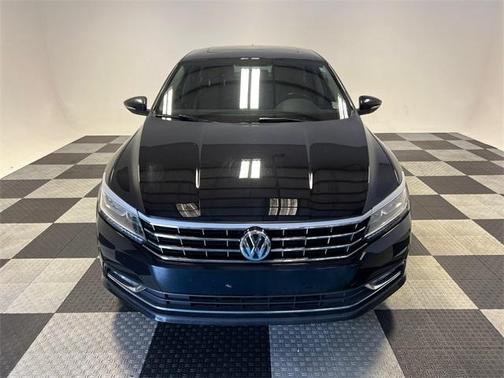 2018 Volkswagen Passat 2.0T SE