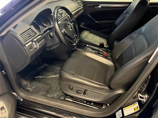 2018 Volkswagen Passat 2.0T SE