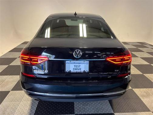 2018 Volkswagen Passat 2.0T SE