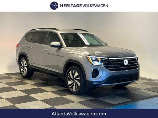 Silver Mist Metallic 2025 Volkswagen Atlas 2.0T SE w/Technology