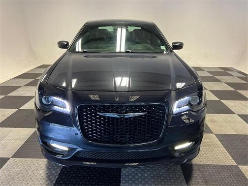 2018 Chrysler 300 S