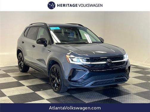 2024 Volkswagen Taos 1.5T SE Black
