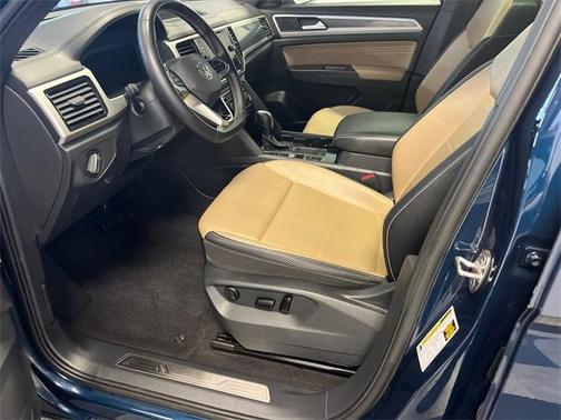 2022 Volkswagen Atlas Cross Sport 3.6L V6 SE w/Technology