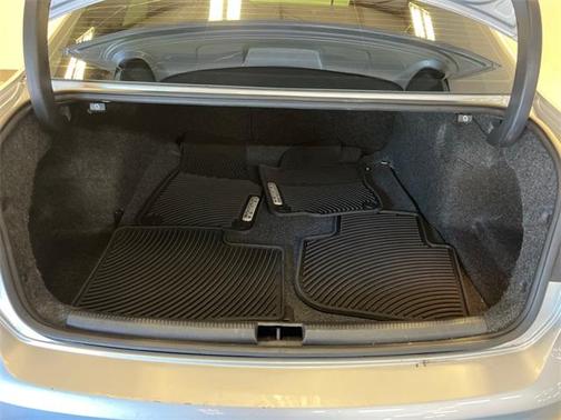 2014 Volkswagen Passat 1.8T Auto Wolfsburg Ed