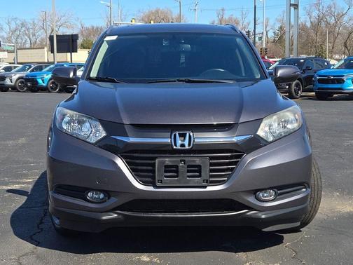 Modern Steel Metallic 2018 Honda HR-V EX-L w/Navigation