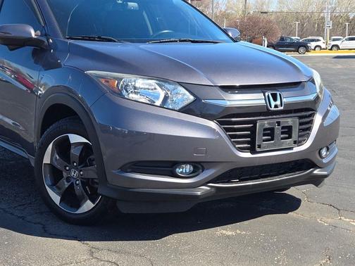 Modern Steel Metallic 2018 Honda HR-V EX-L w/Navigation