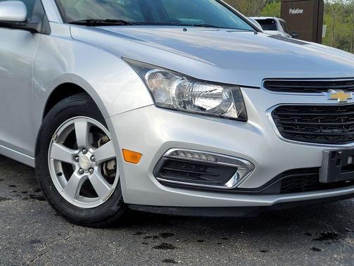 Silver Ice Metallic 2015 Chevrolet Cruze 1LT