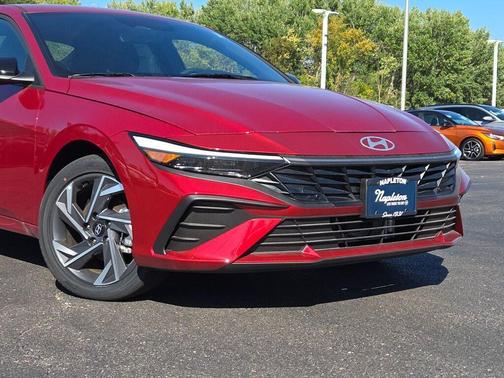 2025 Hyundai ELANTRA HEV SEL Sport