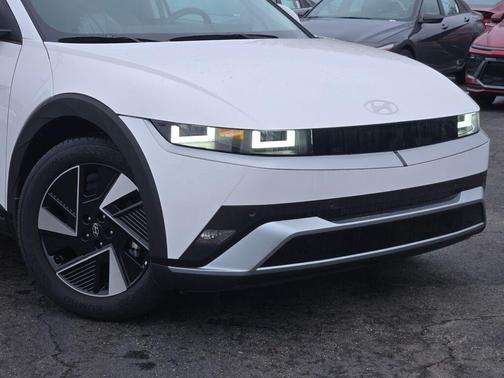 2026 Hyundai IONIQ 5 SEL