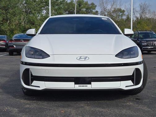 White 2023 Hyundai IONIQ 6 SEL