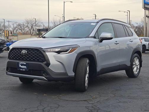 2023 Toyota Corolla Cross LE