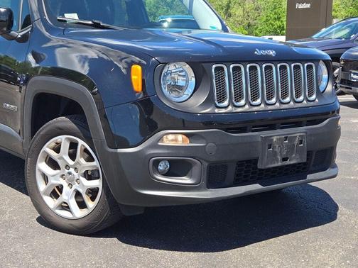 Black 2017 Jeep Renegade Latitude