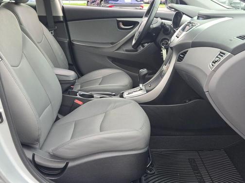 2012 Hyundai ELANTRA Limited