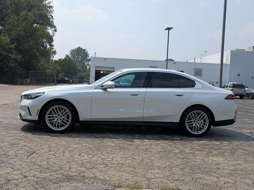 2024 BMW 530 i xDrive