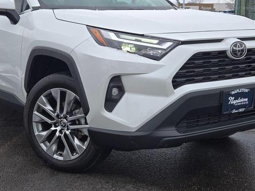 2023 Toyota RAV4 XLE Premium
