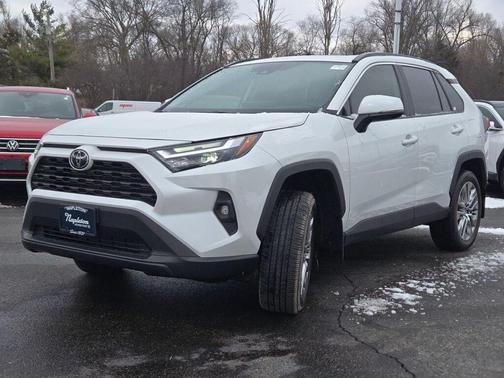2023 Toyota RAV4 XLE Premium