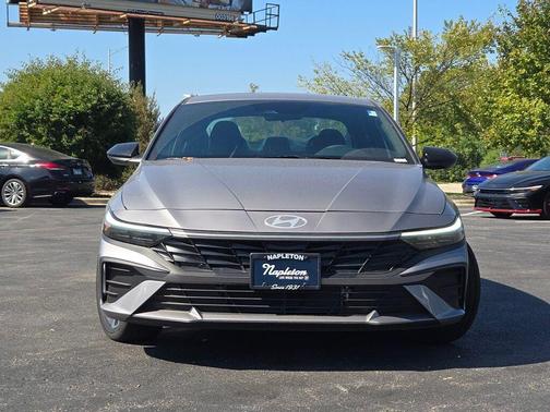 2025 Hyundai ELANTRA HEV SEL Sport