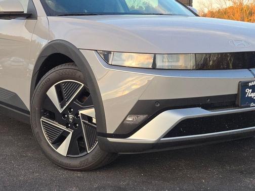 2025 Hyundai IONIQ 5 SE