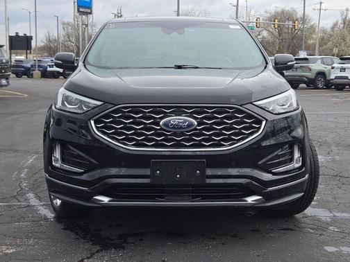 Black 2020 Ford Edge Titanium