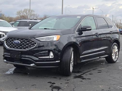 Black 2020 Ford Edge Titanium