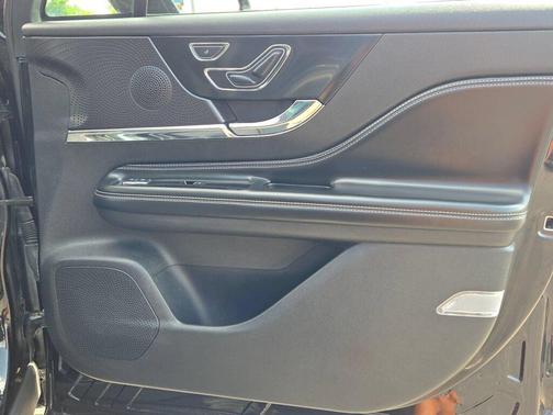 Infinite Black Metallic 2023 Lincoln Corsair Reserve