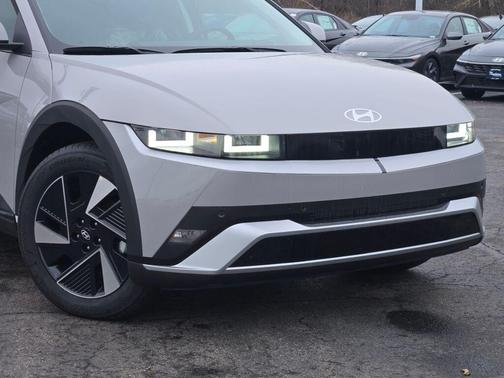 2026 Hyundai IONIQ 5 SEL