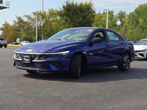 2025 Hyundai ELANTRA HEV SEL Sport