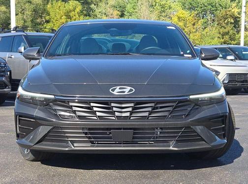2025 Hyundai ELANTRA HEV Limited