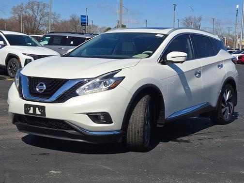 White 2018 Nissan Murano Platinum