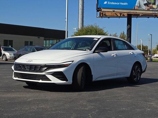 2025 Hyundai ELANTRA SEL Sport