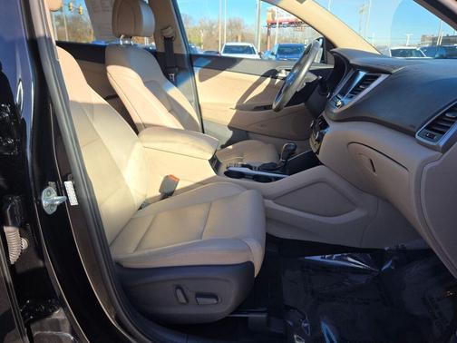 2018 Hyundai TUCSON SEL Plus