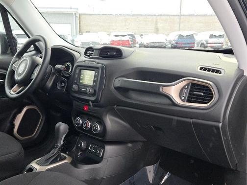 2017 Jeep Renegade Latitude