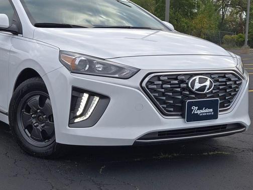 2021 Hyundai IONIQ Hybrid SE