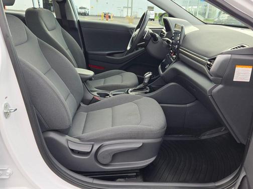 2021 Hyundai IONIQ Hybrid SE