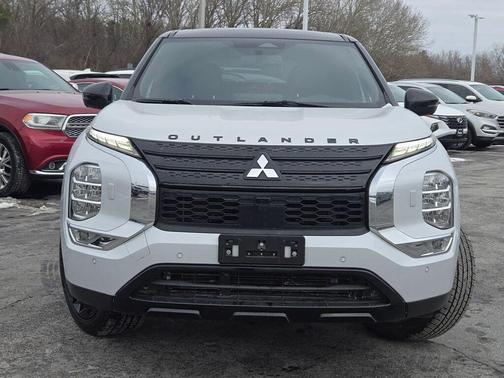 2023 Mitsubishi Outlander SEL