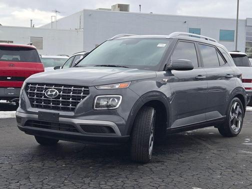 2024 Hyundai VENUE SEL