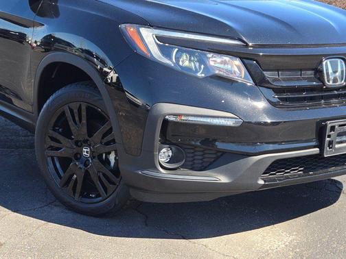 Crystal Black Pearl 2022 Honda Pilot Special Edition
