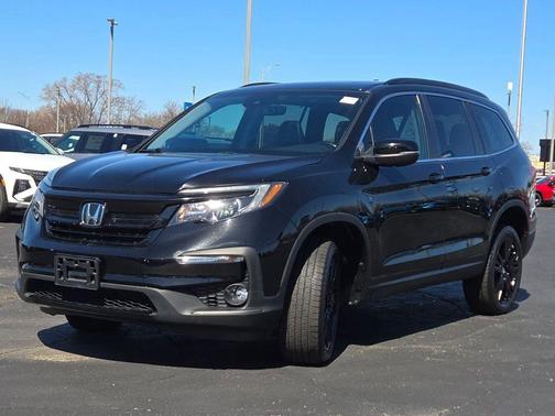 Crystal Black Pearl 2022 Honda Pilot Special Edition