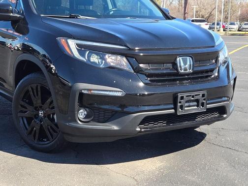 Crystal Black Pearl 2022 Honda Pilot Special Edition