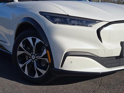 2022 Ford Mustang Mach-E Premium