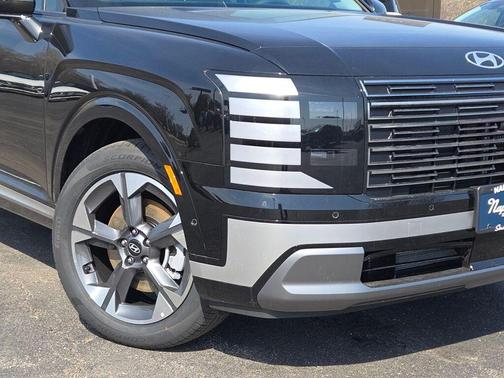 Abyss Black Pearl 2026 Hyundai Palisade Hybrid Limited